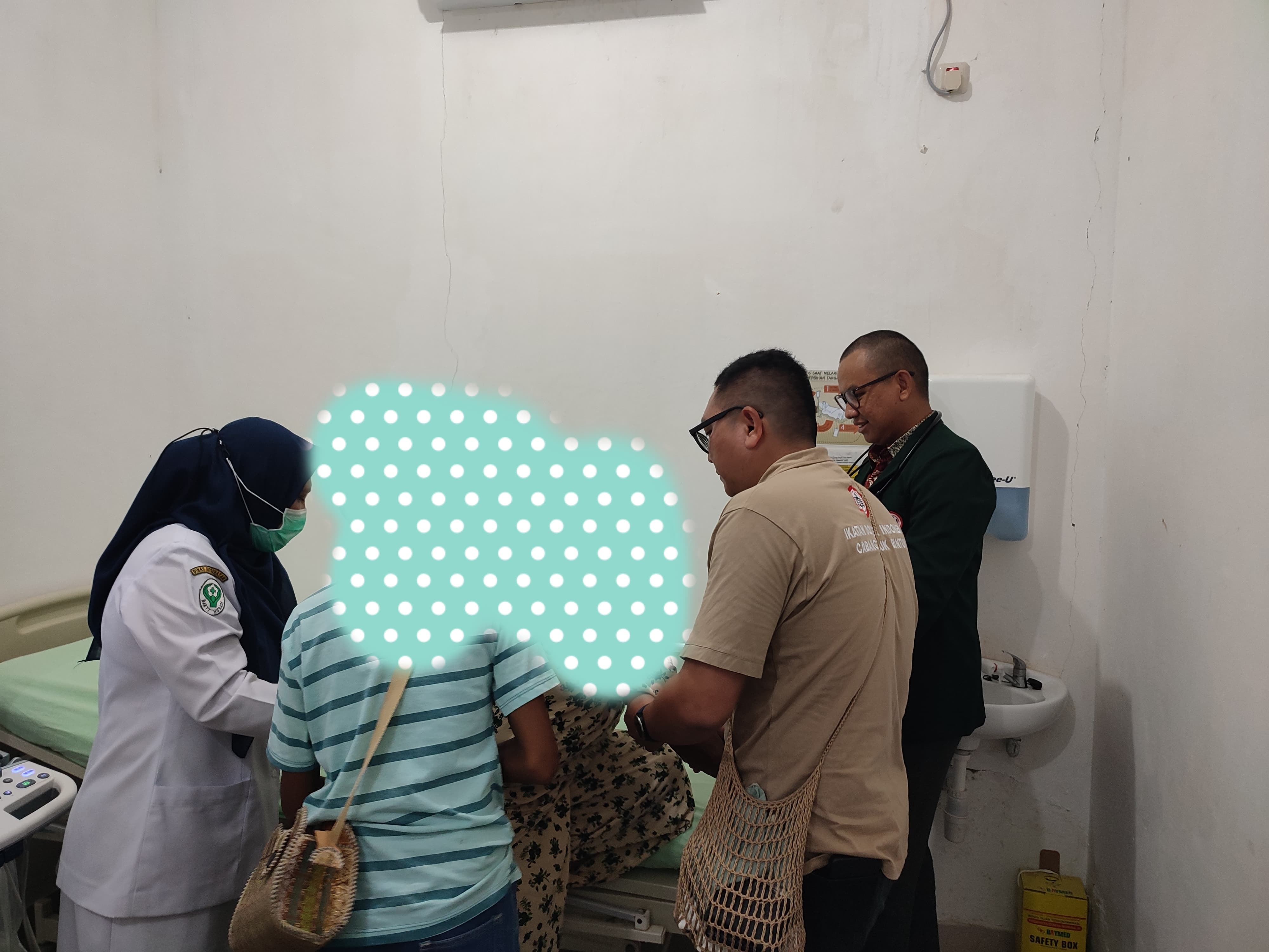 Bentuk Kepedulian Terhadap Lansia di Teluk Bintuni IDI Adakan Pemeriksaan Jantung