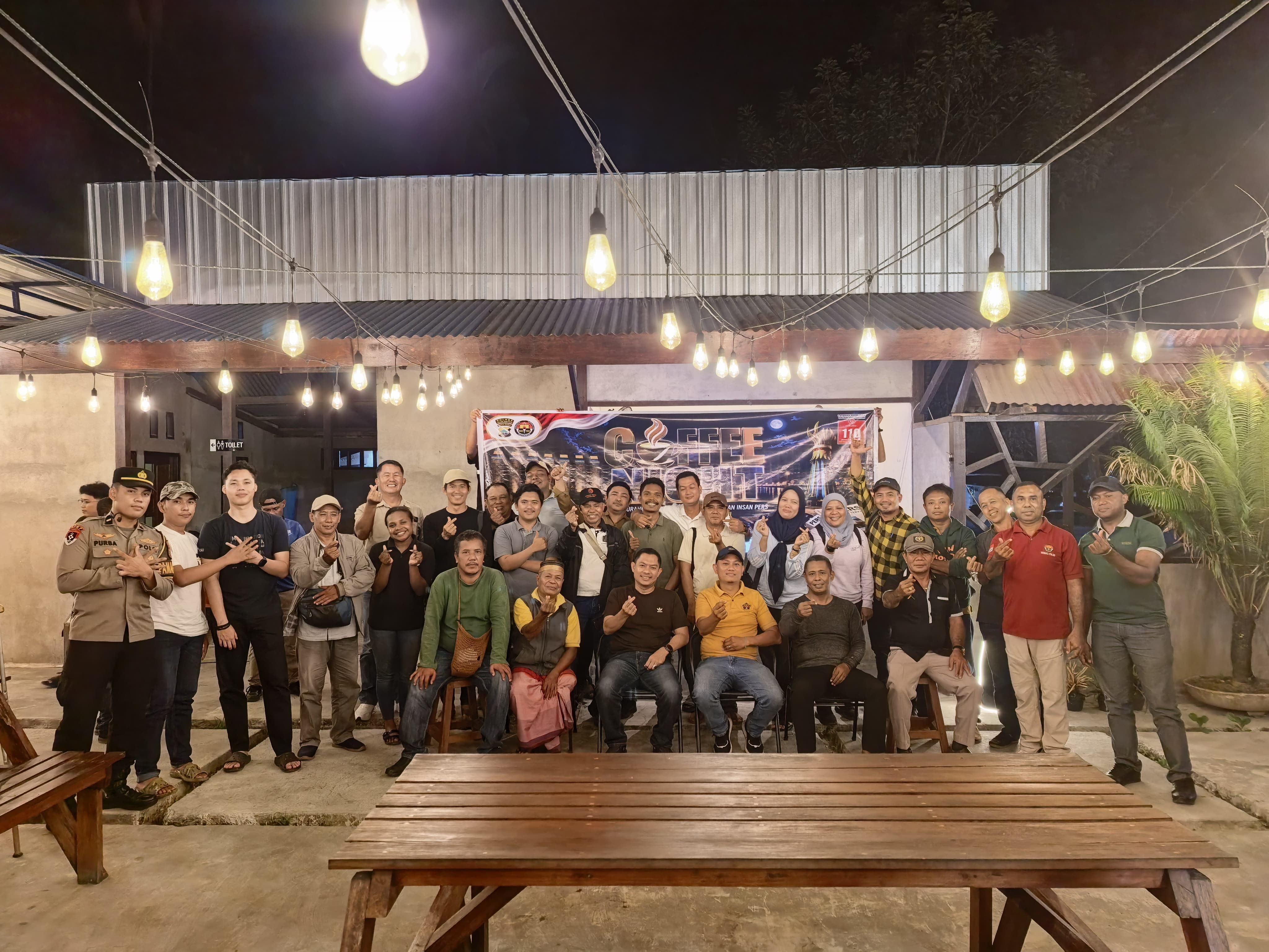 Coffee Nigt Pererat Kebersamaan Insan Pers dan Polres Teluk Bintuni